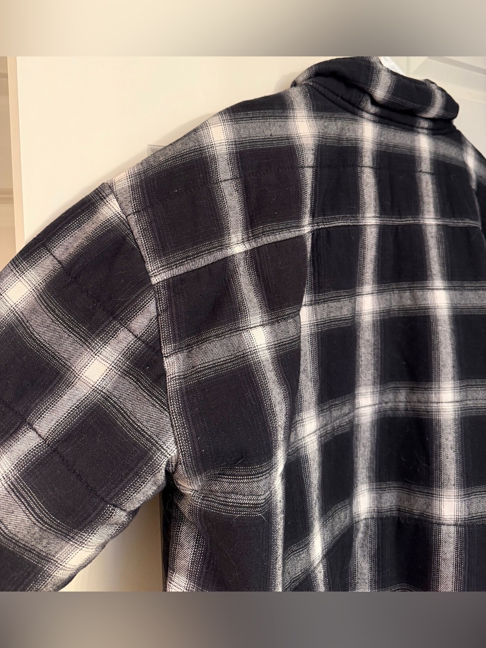 Evereve Lucy Plaid Jacket, Cotton Black/White Plaid, Large - Picture 12 of 15